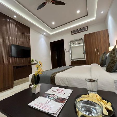 Hotel Kalawati Palace พาราณสี ภายนอก รูปภาพ